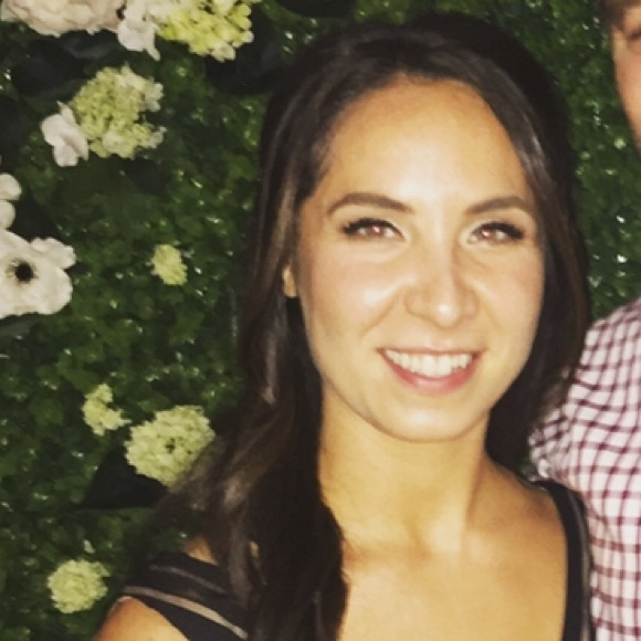 Meet your Posher, Salena - Picture 1 of 1